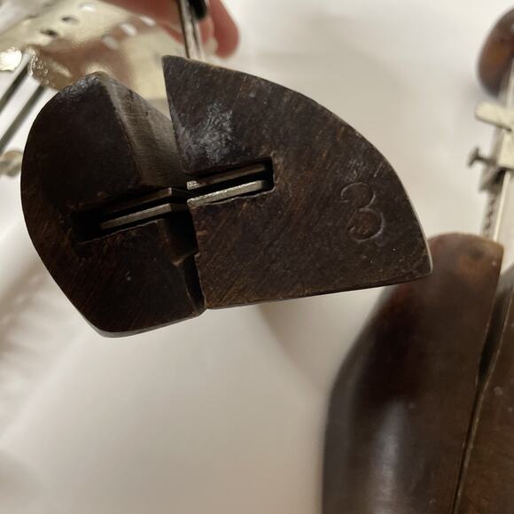 Adjustable (1 Set)Wood Shoe Tree Stretcher & Metal Ekco Lot Vintage Shoes 4 Sets - Picture 6 of 7